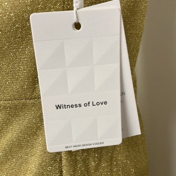 43 Gold spaghetti strap dress with a slit - Picture 4 of 7